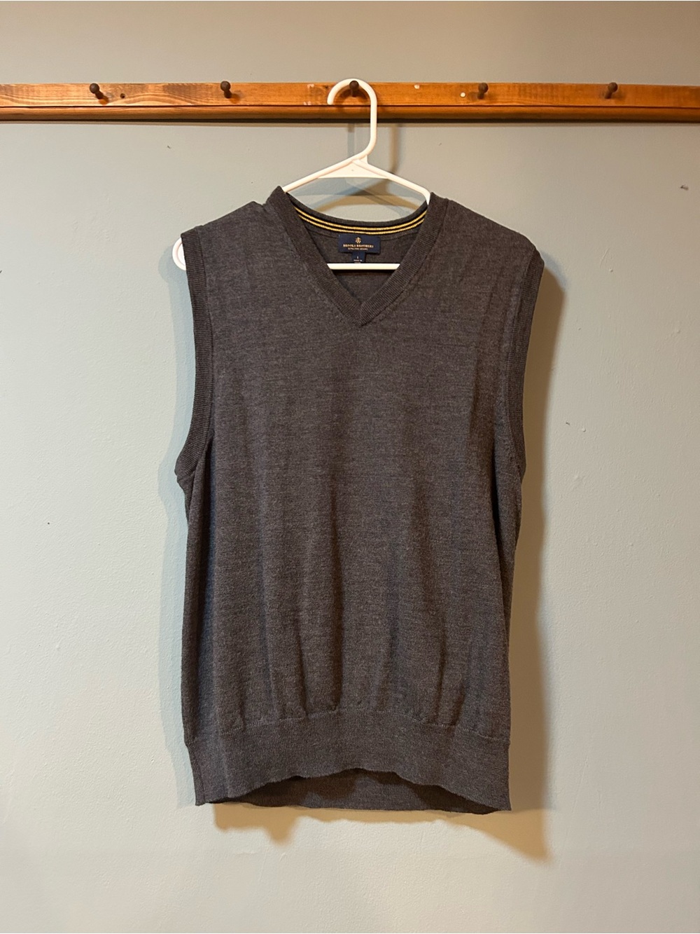 Brooks Brothers Charcoal V-Neck Men's Sweater Vest